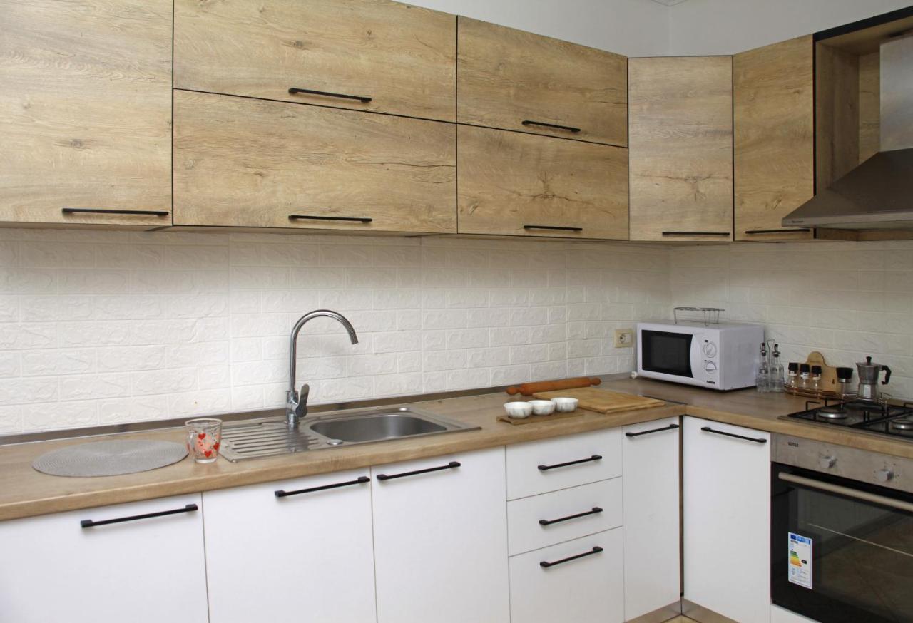 Apartment Beautiful At Port Side!